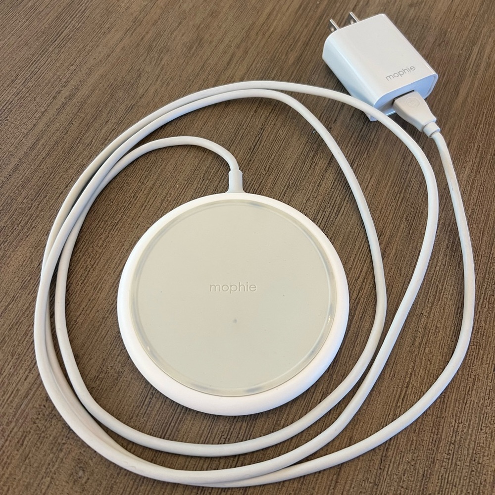 mophie wireless charge stream pad plus